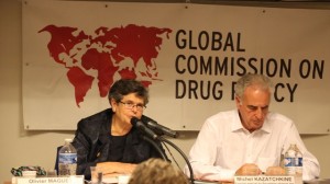 Comissioners Ruth Dreifuss and Michel Kazatchkine